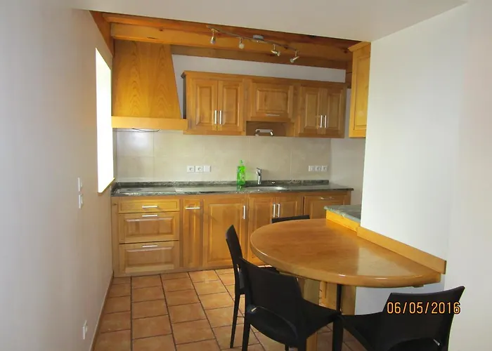 Etxexuriko Borda Κατάλυμα σε φάρμα Aïnhoa